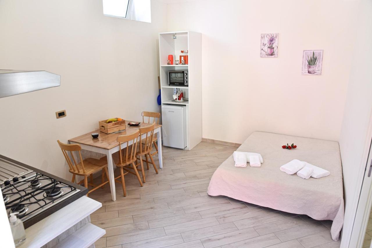 Domus Carolina Villa ปอมเปอี ภายนอก รูปภาพ